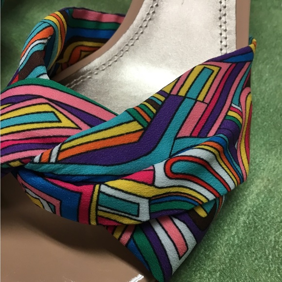 Sonata New Bright Colored Heels - Picture 4 of 10